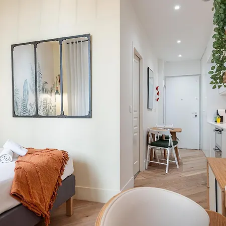 60 Herold - Magnifique - Terrasse - Climatise شقة